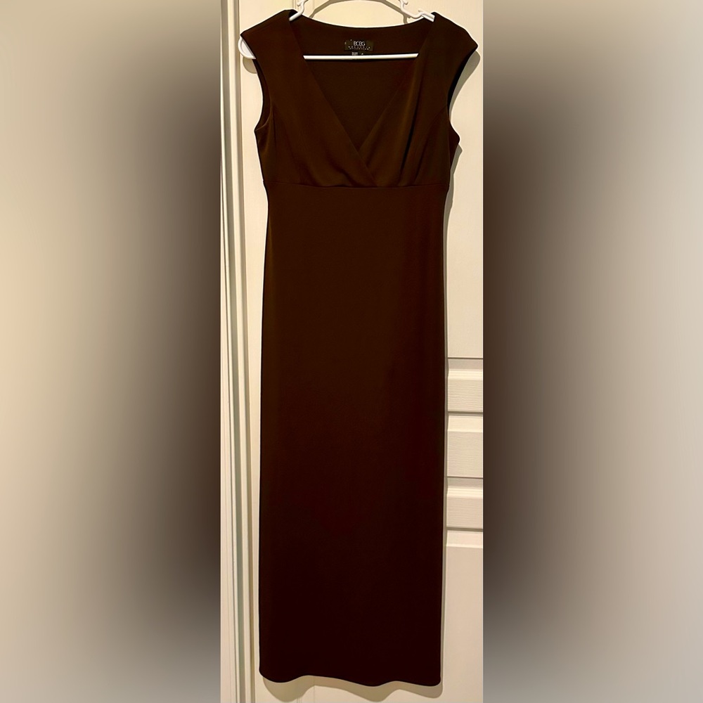 Vtg BCBGMaxAzria Collection Sleeveless Chocolate Brown V-neck Column Gown